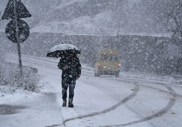Jau artimiausiu metu prognozuojamas intensyvus snygis, šaltis ir stiprus vėjas.