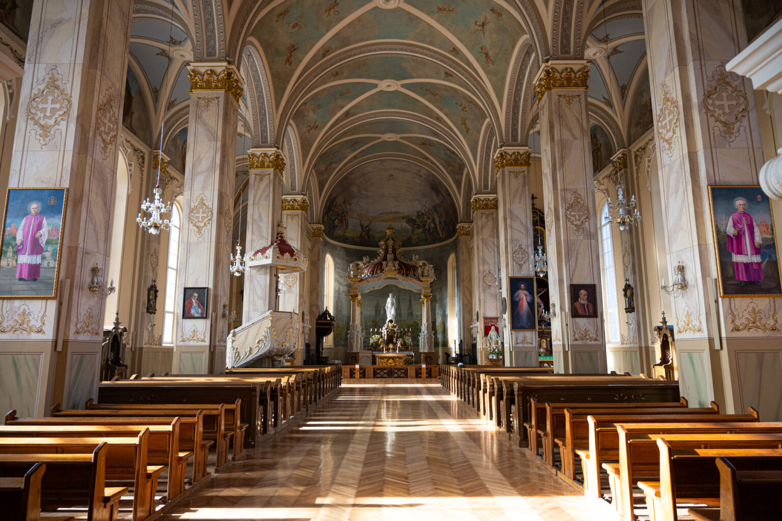 Panevėžio vyskupijos 100-ojo jubiliejaus šventimo organizacinė komanda kviečia perrašyti kurią nors iš keturių Evangelijų.