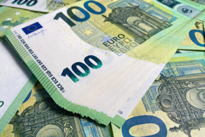 Panevėžyje 42-ejų moteris prarado solidžią sumą.