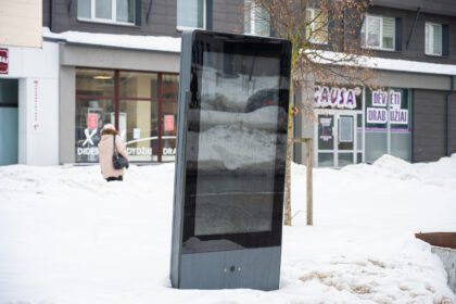 Šiųmetį kovą sueis dveji metai, kai šešiose Panevėžio autobusų stotelėse pradėjo veikti išmanieji stendai, turintys rodyti, kiek laiko keleiviams teks palūkėti reikiamo autobuso.