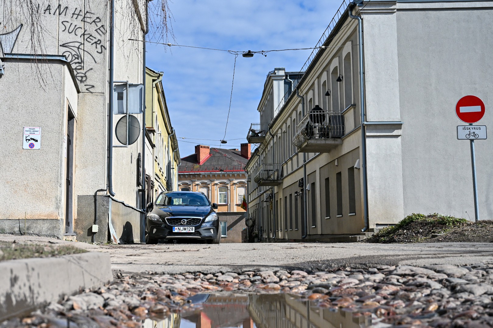 Savivaldybė rengiasi rekonstruoti miesto centro senąsias gatveles: T. Moigio, Birutės, Š. Mero, Panevėžio Bataliono ir A. Kisino bei erdves prie Dailės galerijos, teatro „Menas“, taip pat naująjį Literatų skverą. G. KARTANO nuotr. 
