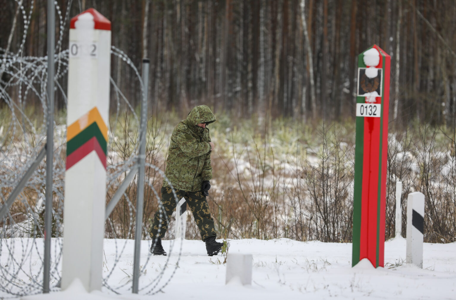 Pasienyje su Baltarusija Lietuvos pasieniečiai septintą parą paeiliui neapgręžė nė vieno neteisėto migranto, skelbia Valstybės sienos apsaugos tarnyba (VSAT).