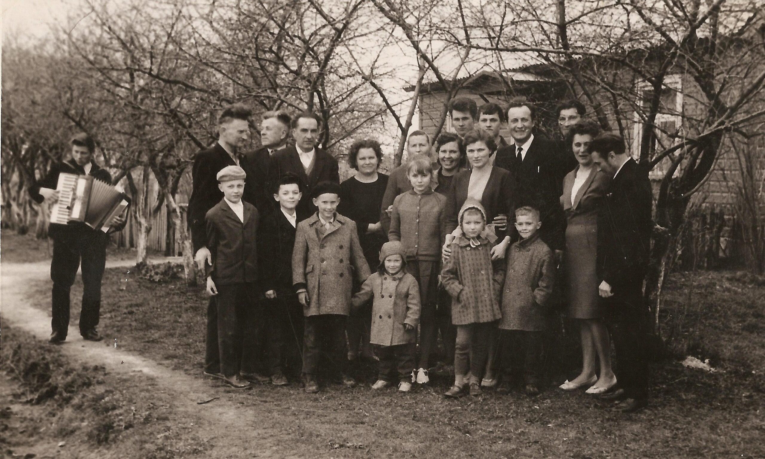 Į Lietuvą sugrįžusių Čeponių sutiktuvės 1967-ųjų pavasarį. ČEPONIŲ ŠEIMOS archyvo nuotr.