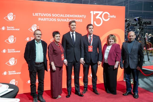 Laikinai Lietuvos socialdemokratų partijai (LSDP) vadovaujantis Mindaugas Sinkevičius penktadienį išrinktas šios politinės jėgos pirmininku.