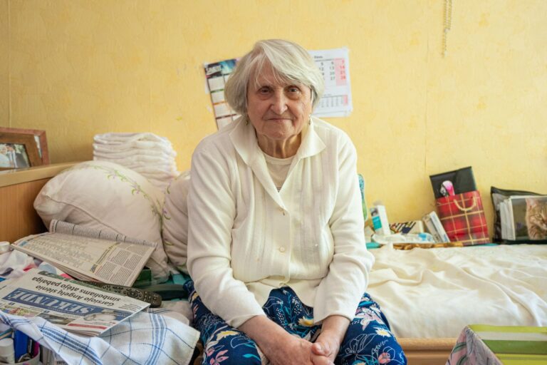 Devyniasdešimt trečiuosius einanti panevėžietė Aldona Martišauskienė galėtų būti puiki politikos apžvalgininkė.