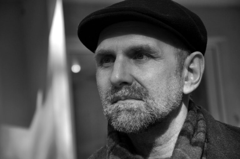 Eidamas šešiasdešimt šeštuosius metus, trečiadienį mirė poetas Aidas Marčėnas, praneša Lietuvos rašytojų sąjunga.