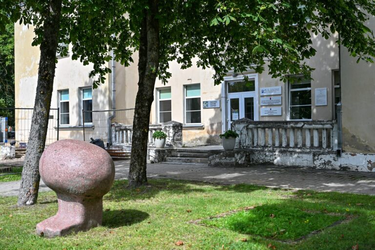 Panevėžio centre pradėtas remontas, kurio laukta ne vieną dešimtmetį.