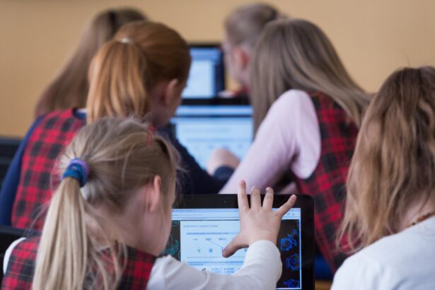 Likus mėnesiui iki naujų mokslo metų, Nacionalinis visuomenės sveikatos centras (NVSC) ragina būsimų pirmokų tėvus atlikti pakartotinius skiepus bei tuberkuliozės mėginį.