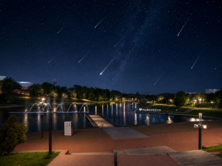 Lietuvos padangę šią savaitę nušvies net keli įspūdingi reiškiniai – nuo reto Saulės užtemimo iki meteorų lietaus.